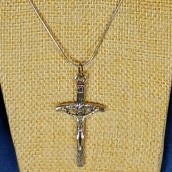 Silver Crucifix Necklace Christian Devotional Spiritual Religious Jewelry Jesus - Picture 1 of 13